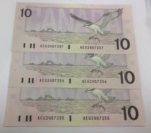 1989 Bank of Canada 10 Dollars MacDonald Banknote Series of 3 Note AEU 2407255 to 2407257